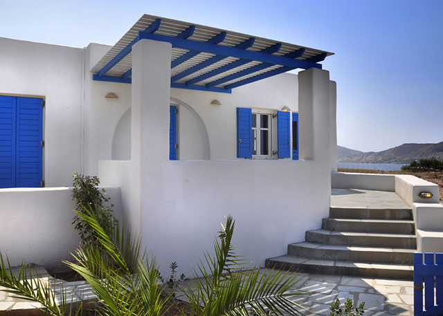 romantic home in paros greece